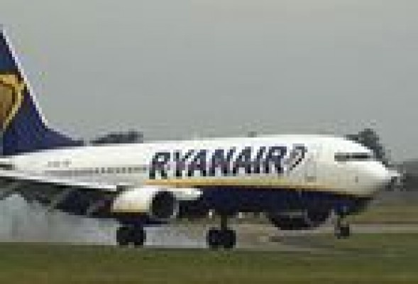 Ryanair permitirá subir <br />a bordo con una segunda bolsa de mano
