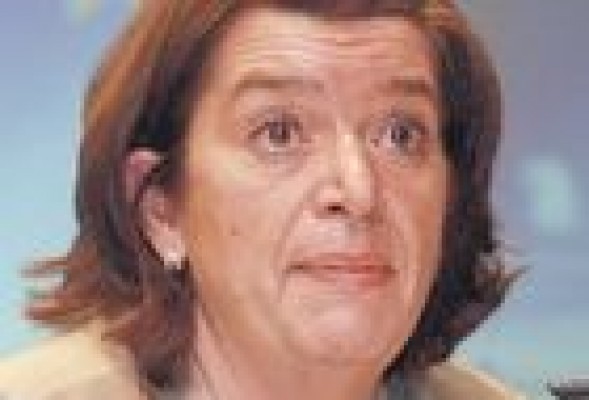La 'eterna' comisión de CAM vuelve al trabajo con la exdiretora del Tesoro