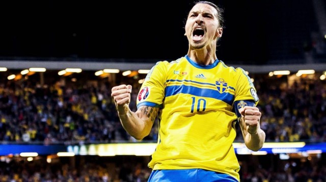 Wenger niega estar interesado en fichar a Ibrahimovic la próxima temporada