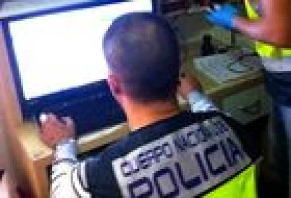 Detenido en Torrevieja un joven acusado por los ataques informáticos a medios digitales (#nonoscallan)