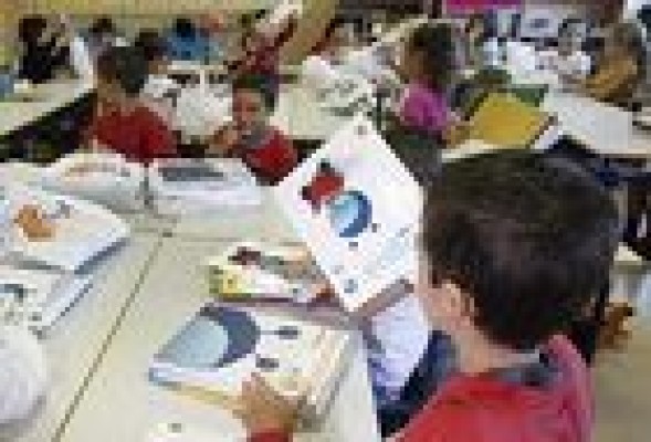 Los alumnos valencianos mejoran en Matemáticas en Primaria y en Inglés en Secundaria pero 'pinchan' en ortografía