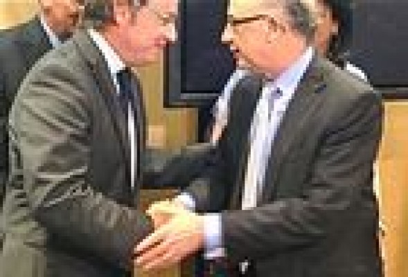 Moragues logra que Montoro le autorice a aplicar el impuesto a los depósitos bancarios