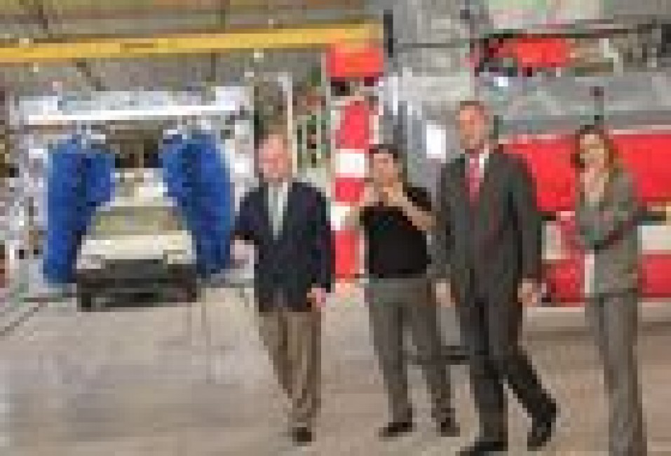 El presidente Fabra y el conseller Buch en una visita reciente a Istobal. - 