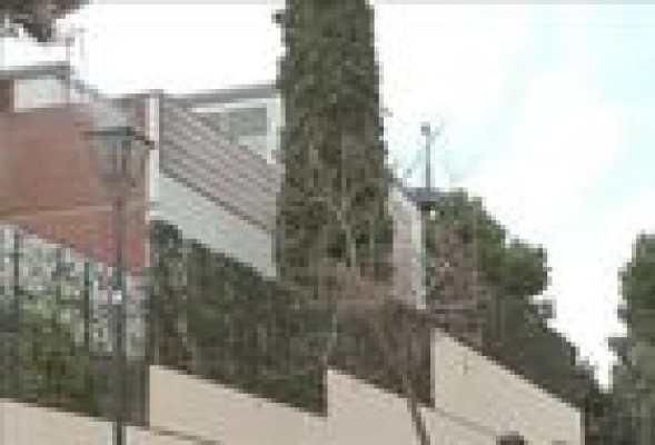 El juez embarga la mitad de la casa de los duques de Palma en Barcelona