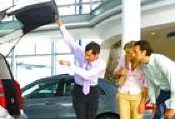 Venta de coches: fiesta en el concesionario