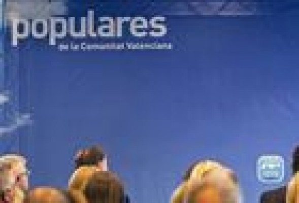 Fabra aplaca los ánimos explicando el cierre en la Junta Directiva Regional