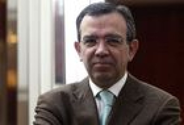 El fiscal pide prisión bajo fianza de 2 millones para el exdirector de la CAM, Roberto López Abad