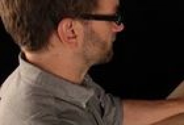 Una interfaz basada en Kinect convierte lo virtual en físico