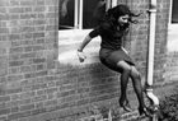 <em>La edad de los amores improbables</em>