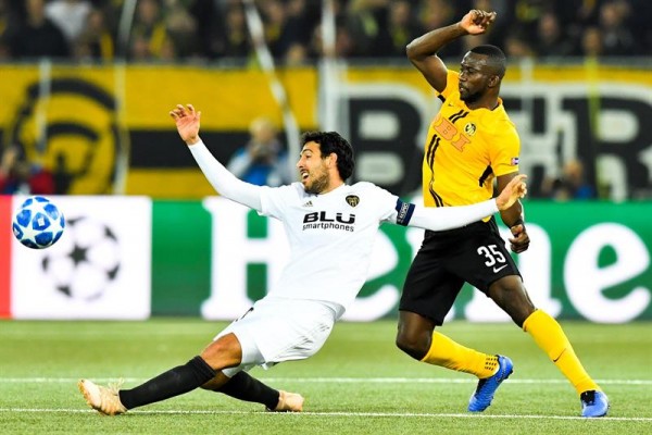 Otro penalti 'infantil' de Parejo en Champions