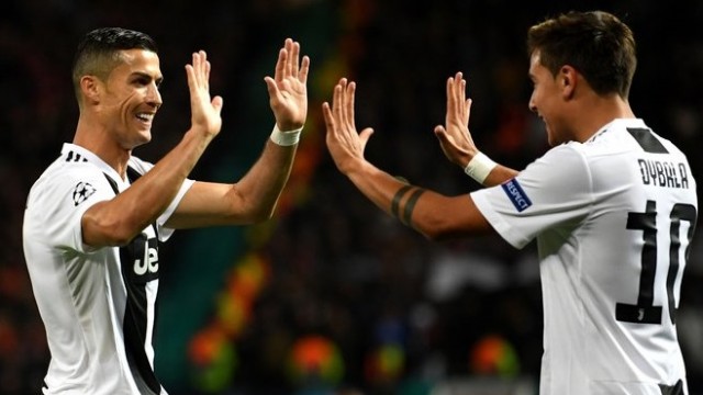La Juventus conquista Old Trafford y da aire al Valencia