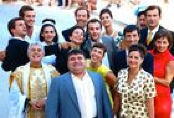 Los actores de l'Alqueria Blanca recogen su finiquito