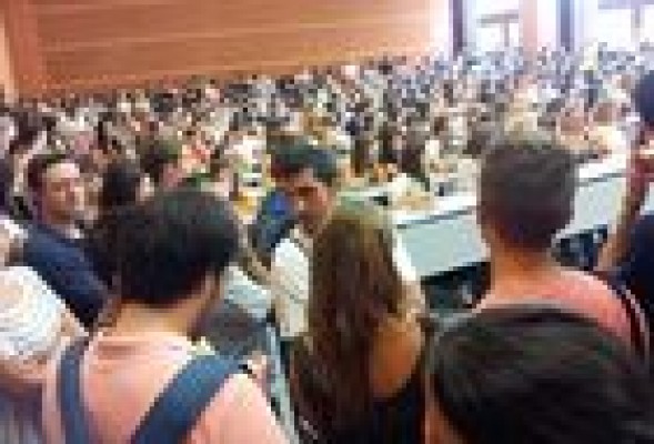 48.643 alumnos y más de 4.000 profesores están llamados hoy a las urnas