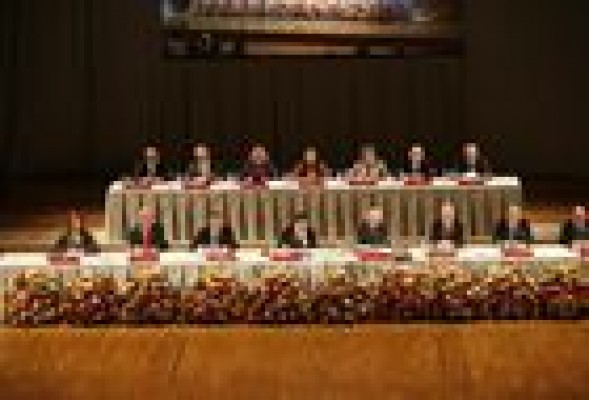 El juez imputa al antiguo consejo del Banco de Valencia por falsear las cuentas de 2009