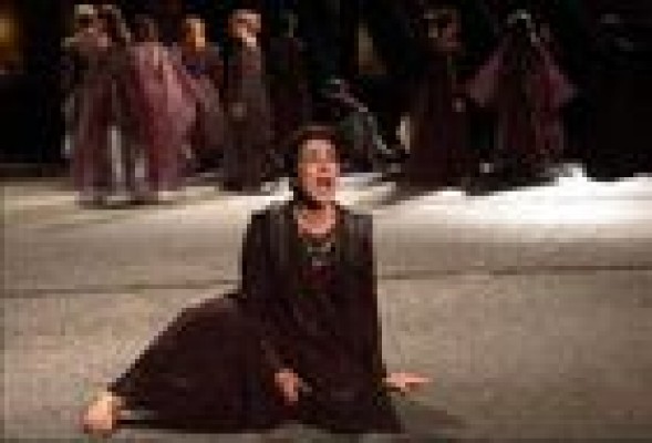 La fantasía de Irene Papas que compró Zaplana se salva del desahucio