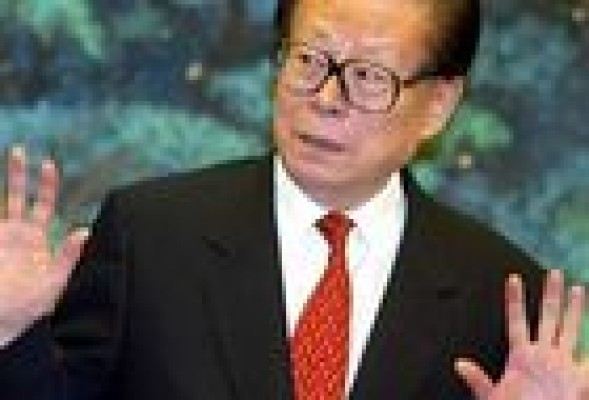 La Audiencia ordena detener al expresidente chino Jiang Zemin tras una querella preparada por un profesor de la UV