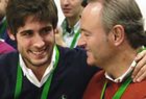 Caballero (NNGG) insta a los jóvenes a 