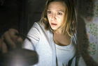 Elisabeth Olsen, aterrorizada en el primer trailer de 'Godzilla'