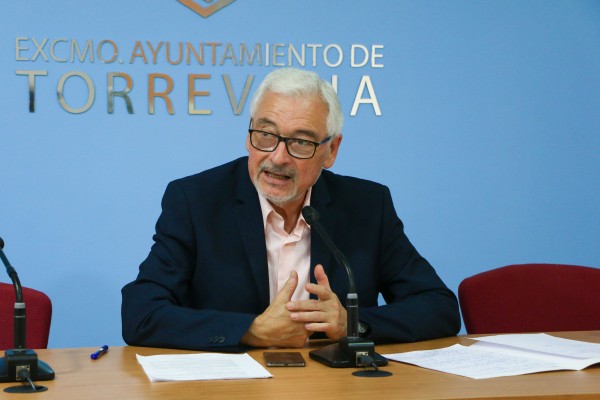 Un juzgado anula el pleno de los presupuestos de Torrevieja por no incluir las advertencias del PP