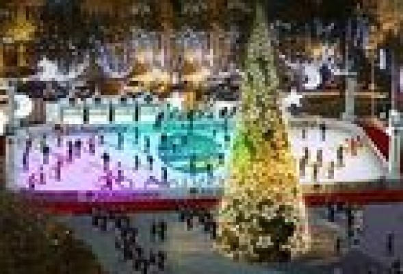 Los comerciantes del centro invierten 42.000 euros para la pista de hielo en Valencia