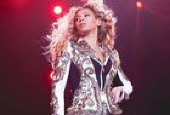 Beyoncé le hace un corte de mangas a la vieja industria de la música