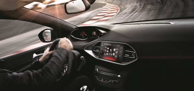 Las prestaciones del Peugeot 308 GTi sin salir de casa