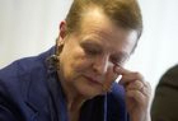 7 razones del Consell para destituir a Helga Schmidt... y 4 para retenerla