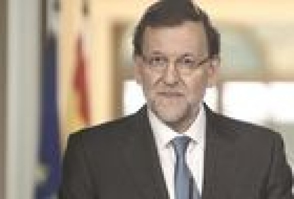 Rajoy promete menos paro y más crecimiento económico para 2014