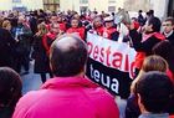 Trabajadores RTVV: El coste del cierre es mayor que el de su funcionamiento
