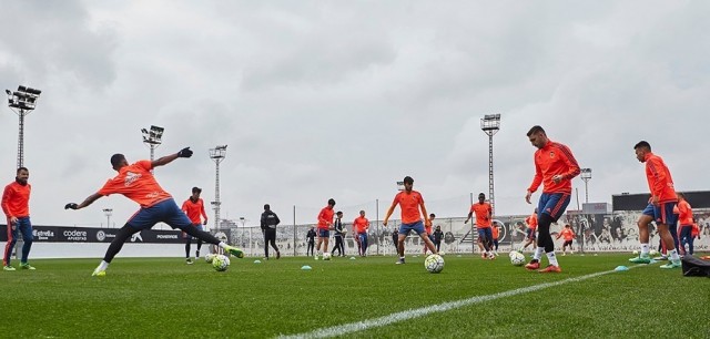 Parejo se retira con molestias en el último entrenamiento antes de recibir al Celta