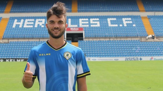 Álvaro Pérez afirma estar preparado para jugar como lateral en Lleida