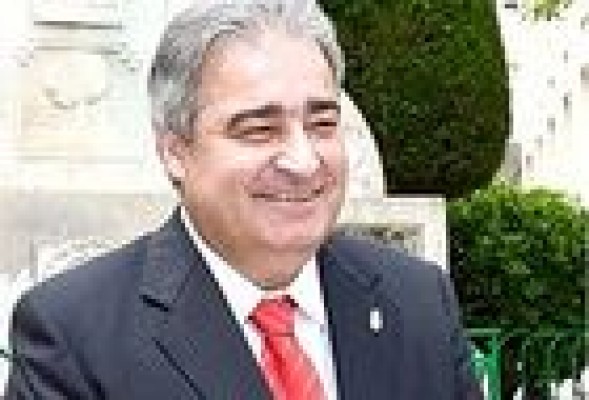 El socialista Salvador Fuster, investido alcalde de Oliva en relevo a Compromís
