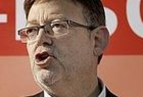 Puig pide a Fabra que recurra el copago farmacéutico como otras autonomías