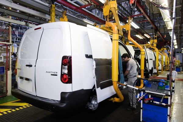 La producción española de vehículos cae en septiembre a su nivel más bajo en cinco años