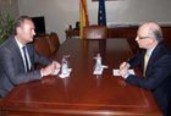 Montoro frena en seco a Fabra