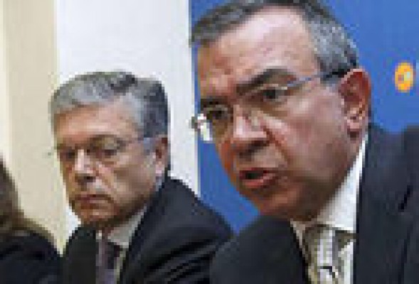 El juez acusa a López Abad del cobro irregular de dietas de la CAM