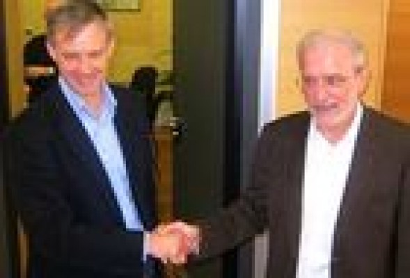 Primer asalto en la UV: la 'experiencia' de Esteban Morcillo contra el 'cambio' de Vicent J. Martínez