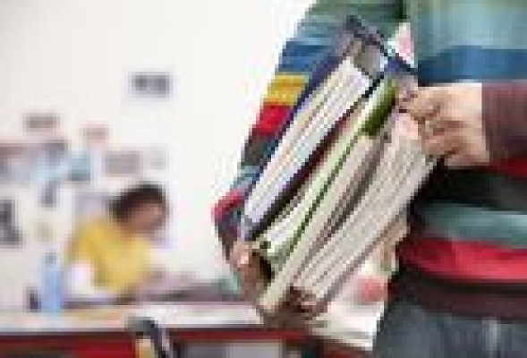 La Generalitat convoca 39 becas para titulados en Periodismo y Publicidad