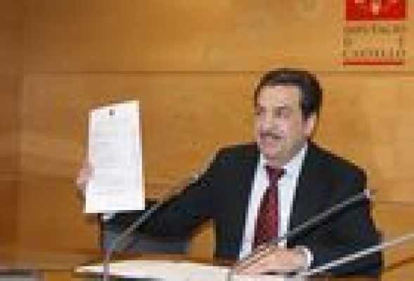 Moliner aparta a su vicepresidente primero, exmano derecha de C. Fabra, por beneficiar a un familiar