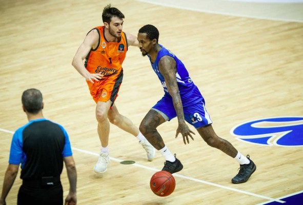 Un Zenit arrollador rompe la imbatibilidad del Valencia Basket en Eurocup (104-93)