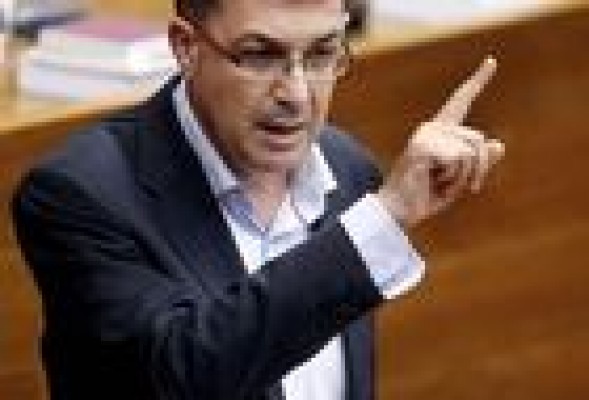 Morera se juega un órdago impulsando las cuotas para primarias