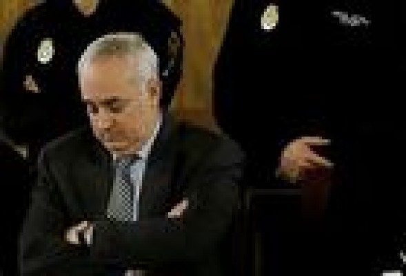 El expresidente de Cyes apunta a que la compra de inmuebles<br /> aparece detallada en los proyectos