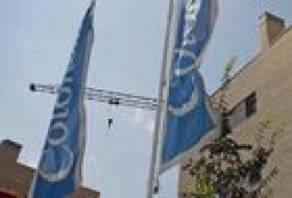 La junta de Colonial elige por mayoría la ampliación planteada por Villar Mir