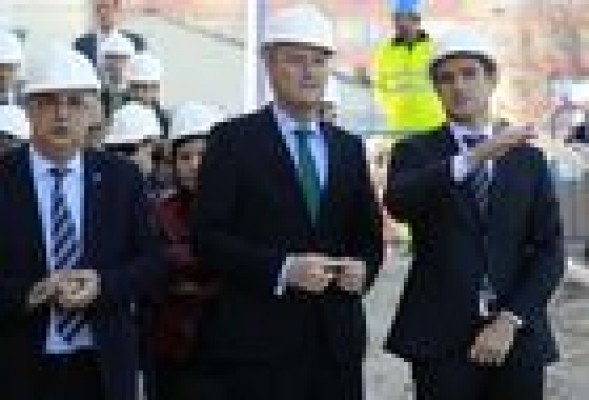 Fabra pide fondos al Gobierno para acabar el metro de Valencia