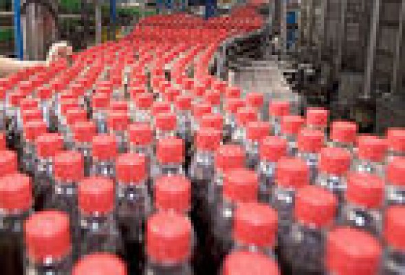 Los embotelladores de Coca-Cola redujeron un 14 % su actividad en la crisis