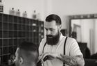 Lord Jack Knife: el atrevimiento de rescatar el oficio de barbero y marcar tendencia