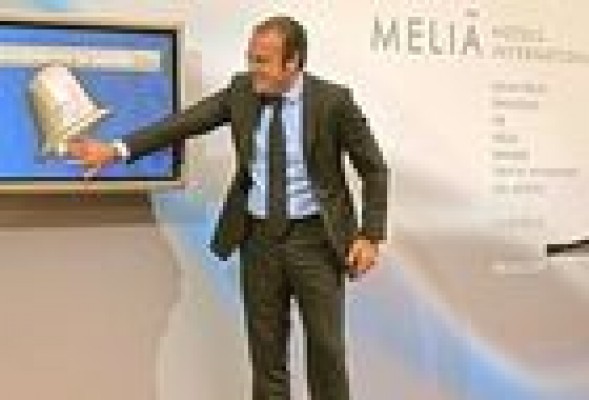 Meliá aguanta el ataque bajista