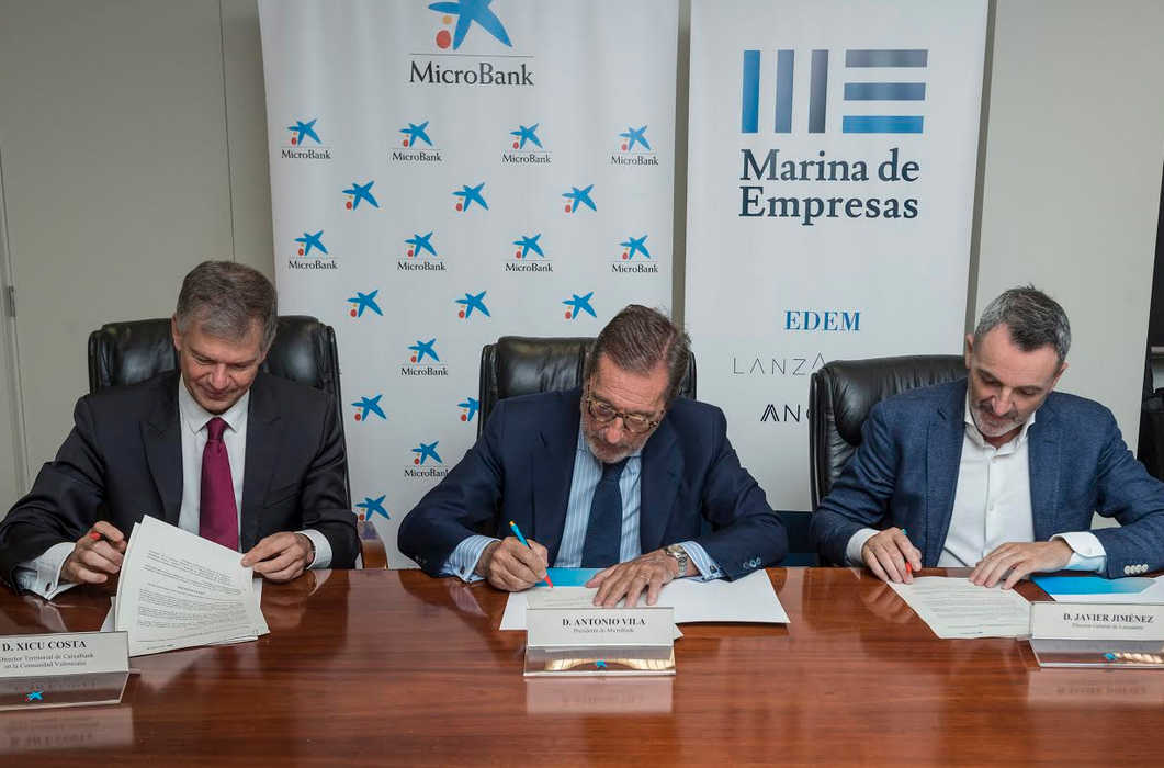 Lanzadera y MicroBank firman un convenio para financiar proyectos innovadores