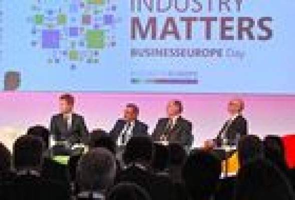 González solicita más reformas para mejorar la competitividad europea
