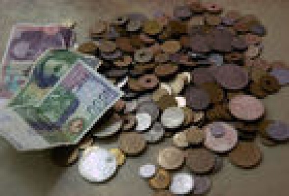 Aún quedan 1.675 millones de euros en pesetas